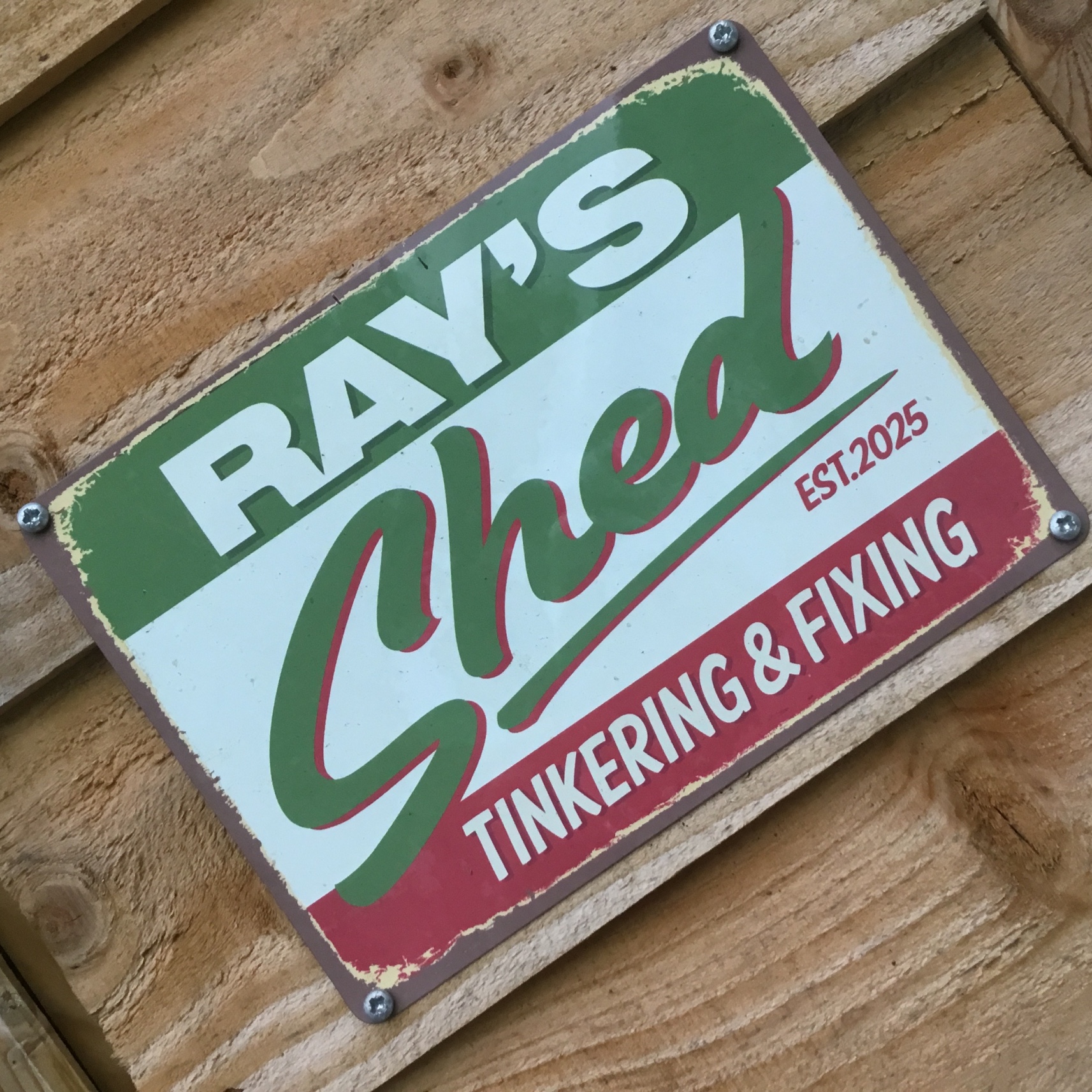 Ray's Tiny Shed Logo